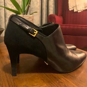 Lauren Ralph Lauren black 100% leather and suede bootie